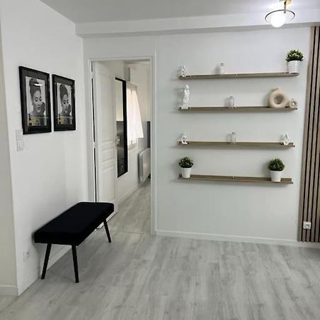 Beau Duplex Au Centre Ville. Mantes-la-Jolie Exterior foto